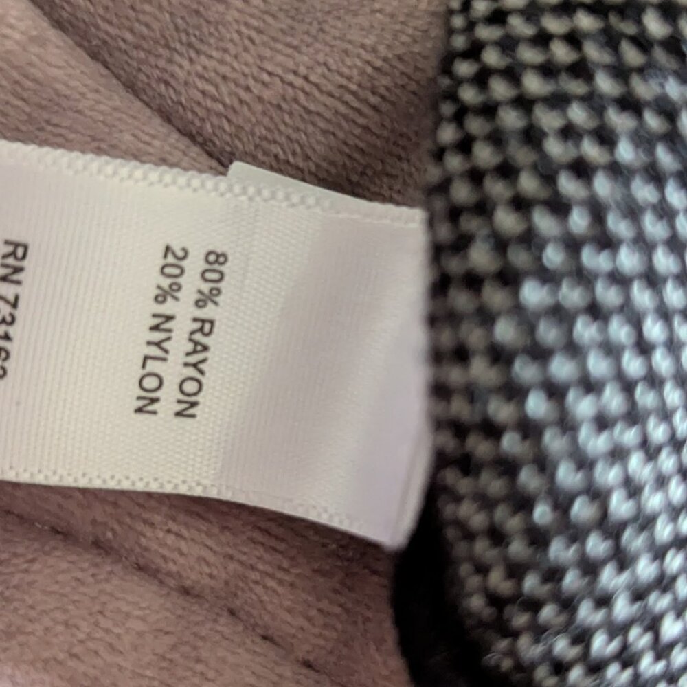 A line knit skirt Size Medium